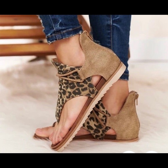 Shoes - 🦋🦋LAST 1🦋🦋Host Pick🦋LEOPARD SANDALS